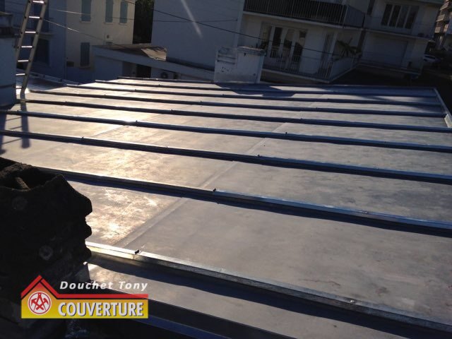 Réparation zinguerie à Saintes - Douchet Tony Couverture